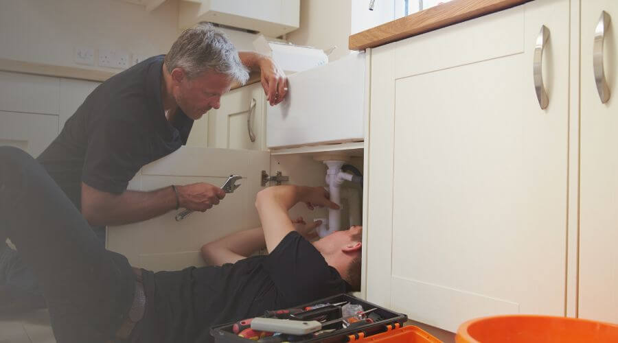 Expert burst pipe repair services in Kenyon, MN